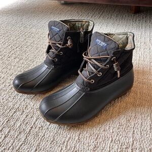 Women’s Sperry Rainboot. Size 8. EUC.